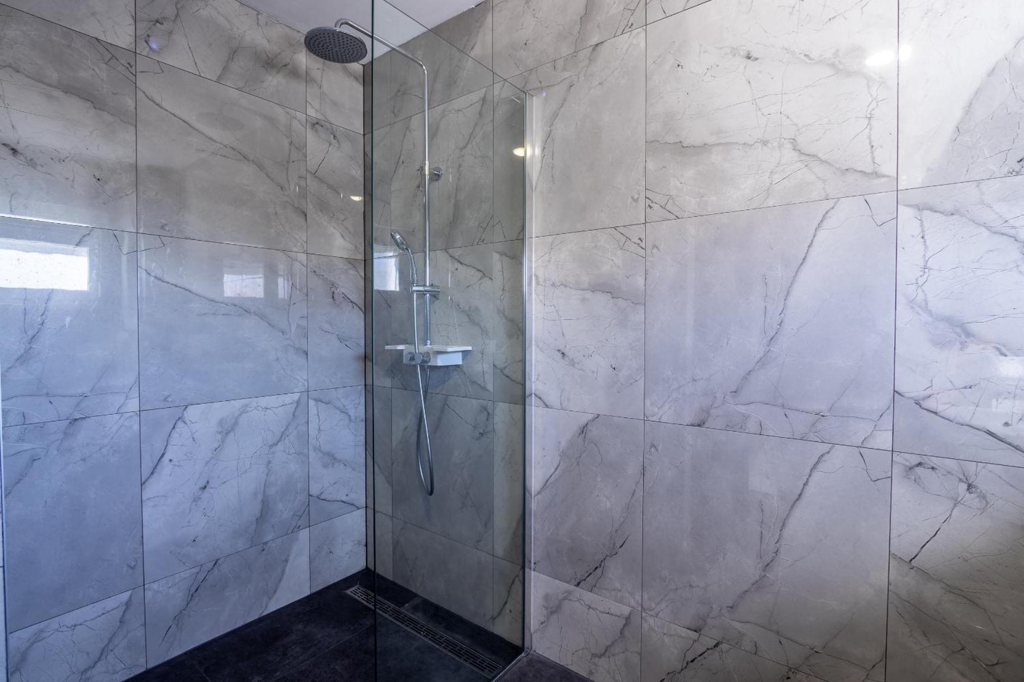 Apartman Rojo Apartment Omis Exterior photo