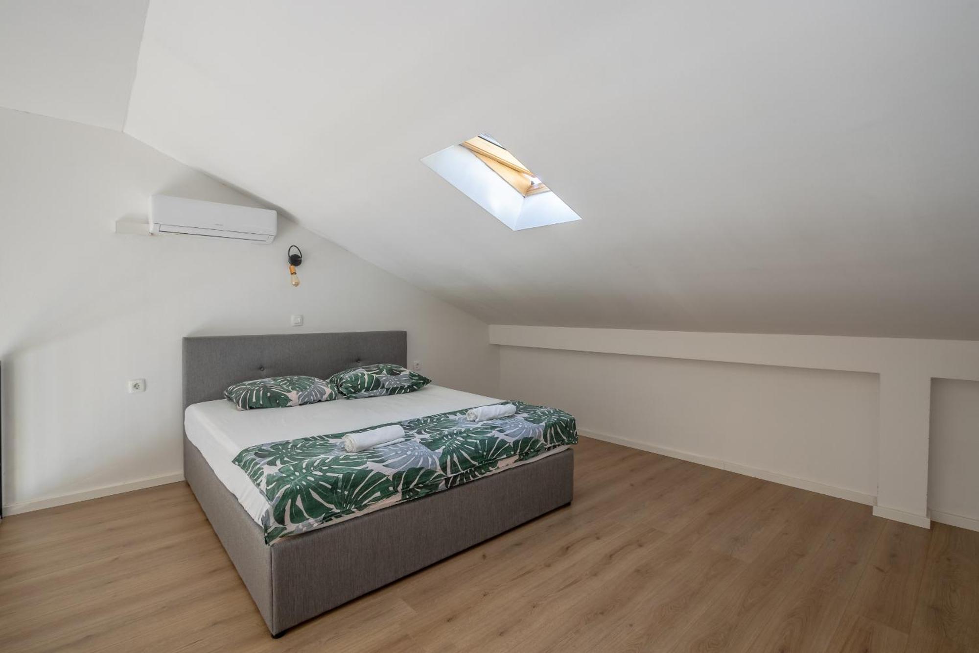 Apartman Rojo Apartment Omis Exterior photo